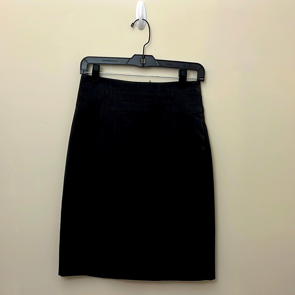 Grey pencil skirt